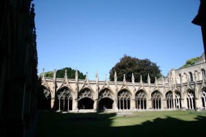 Canterbury Catedral claustro